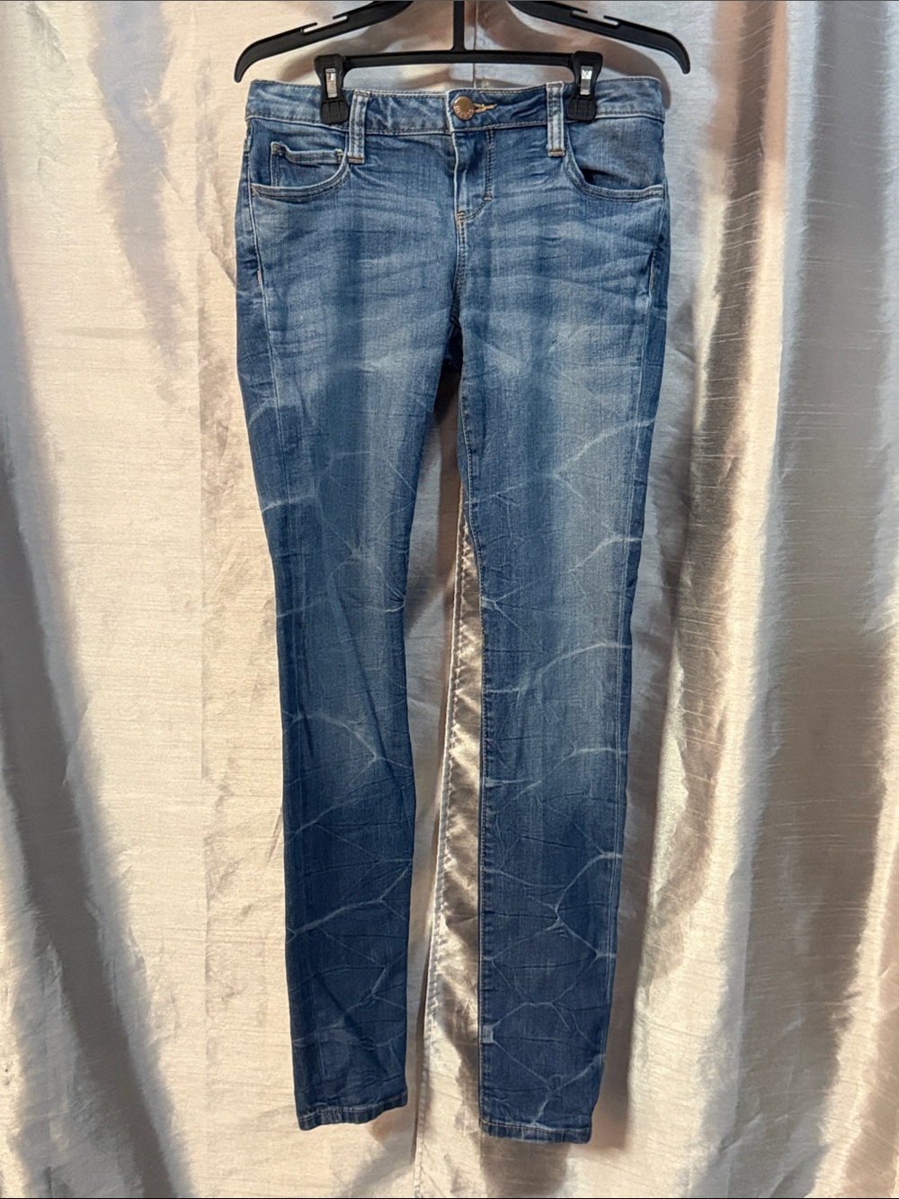 Decree Women's Skinny Jeans in Light Blue Wash